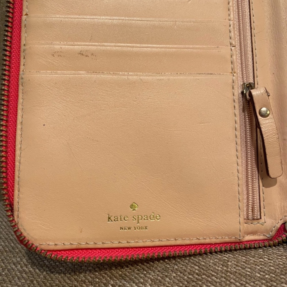 Kate Spade - Picture 5 of 5